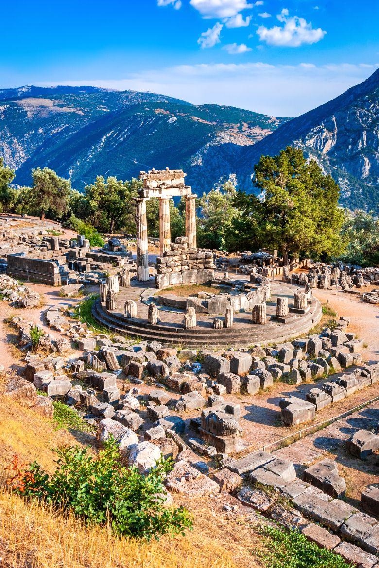 From Athens to Delphi: A Day Trip to the Navel of the Ancient World